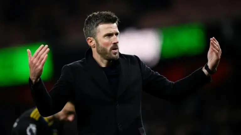 Manajemen Manchester United Pantau Michael Carrick Sebelum Putuskan Manajer Tetap